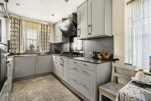 Photo 14- click for photo gallery